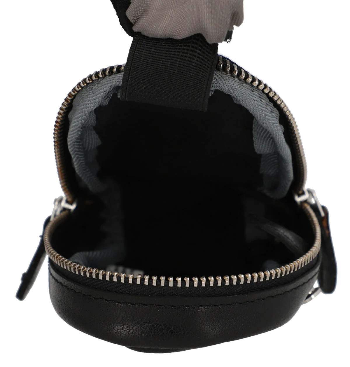 Regine - Image 6