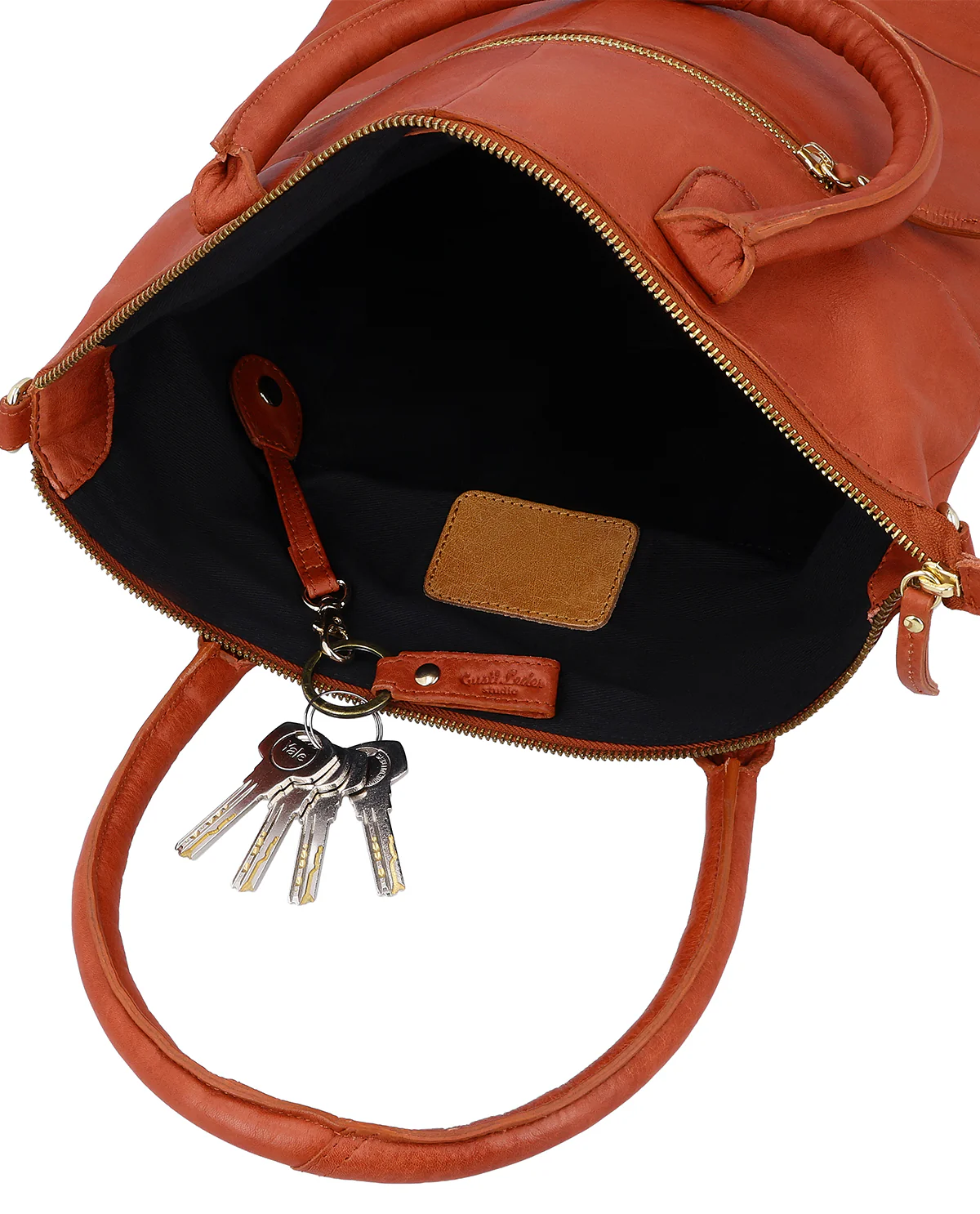 Mia - Image 5